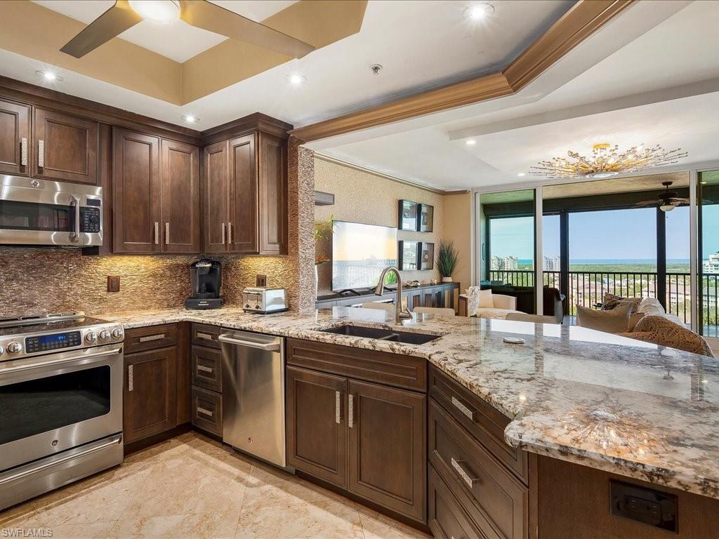 430 Cove Tower Dr # 1203 Property Photo 13