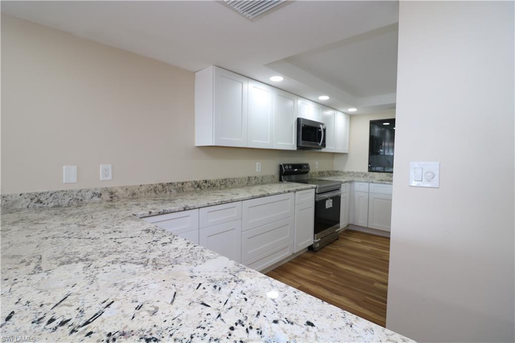 5260 S Landings Dr # 1302 Property Photo 7