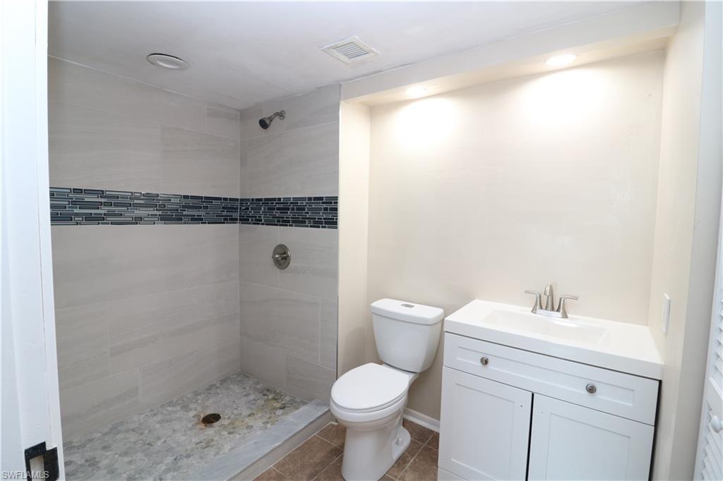 5260 S Landings Dr # 1302 Property Photo 14
