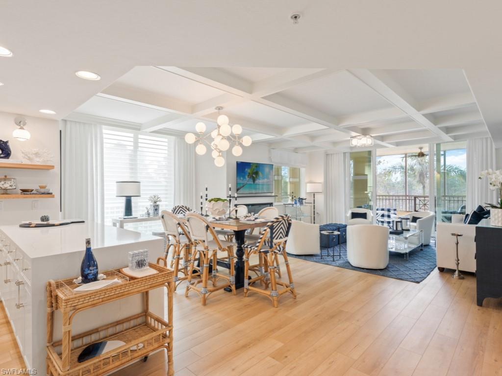 2738 Tiburon Blvd E # 202 Property Photo