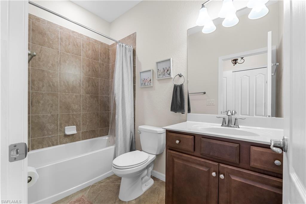 17917 Wayside Bend Property Photo 21