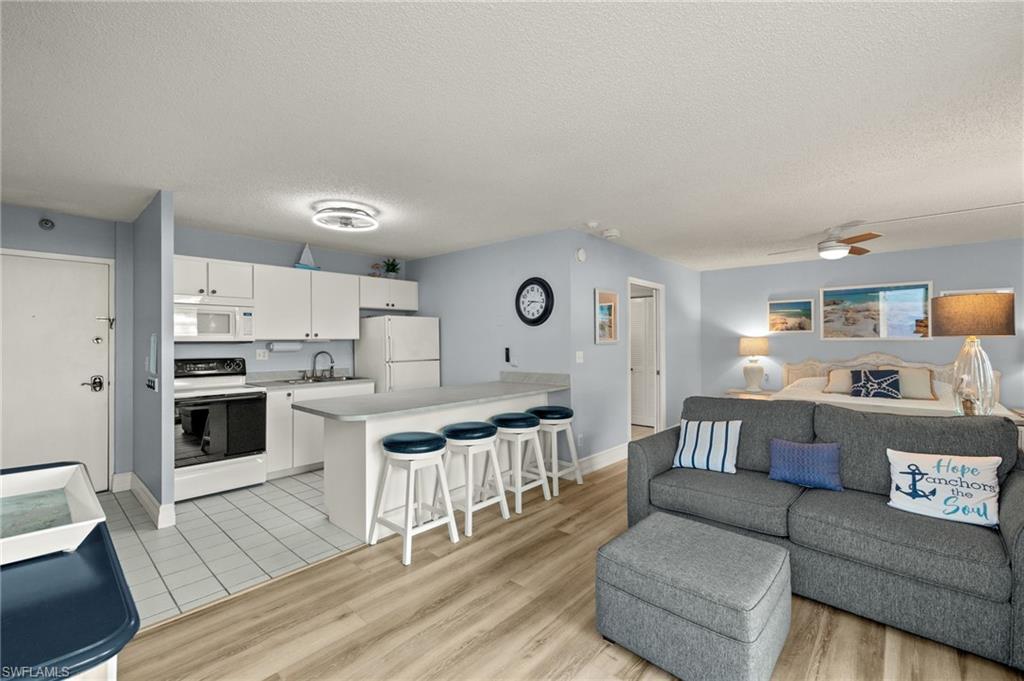 7330 Estero Blvd # 401 Property Photo 5