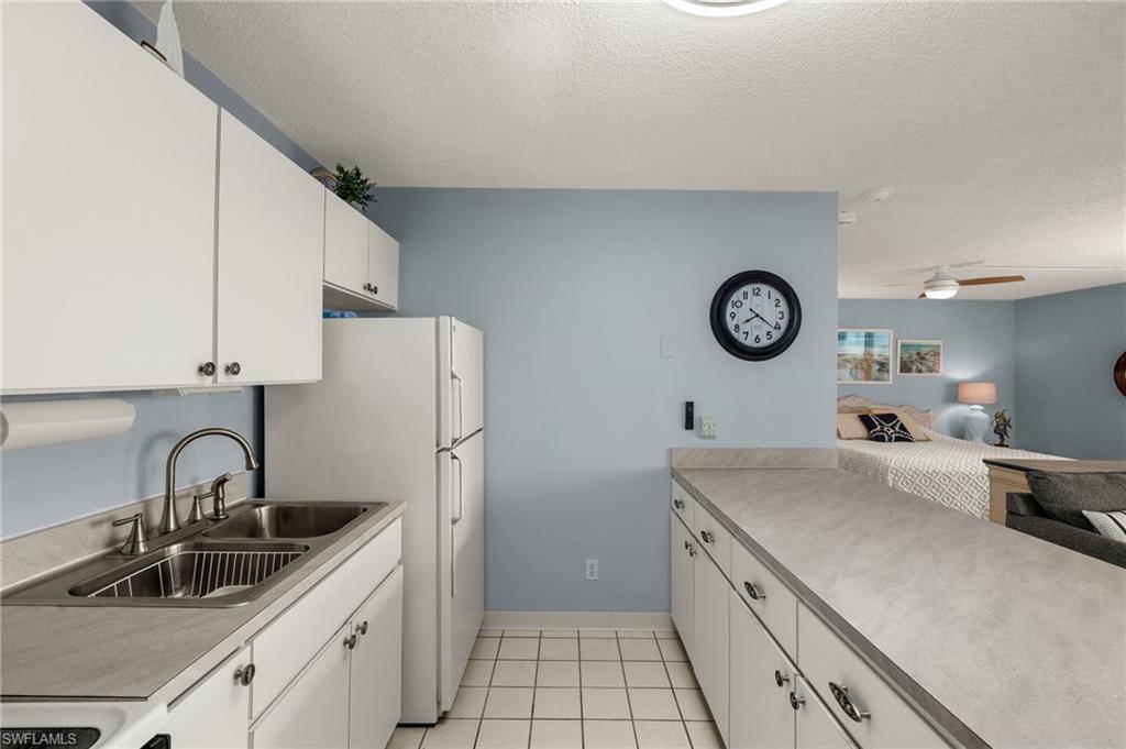 7330 Estero Blvd # 401 Property Photo 8