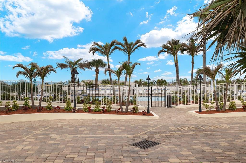 7330 Estero Blvd # 401 Property Photo 23