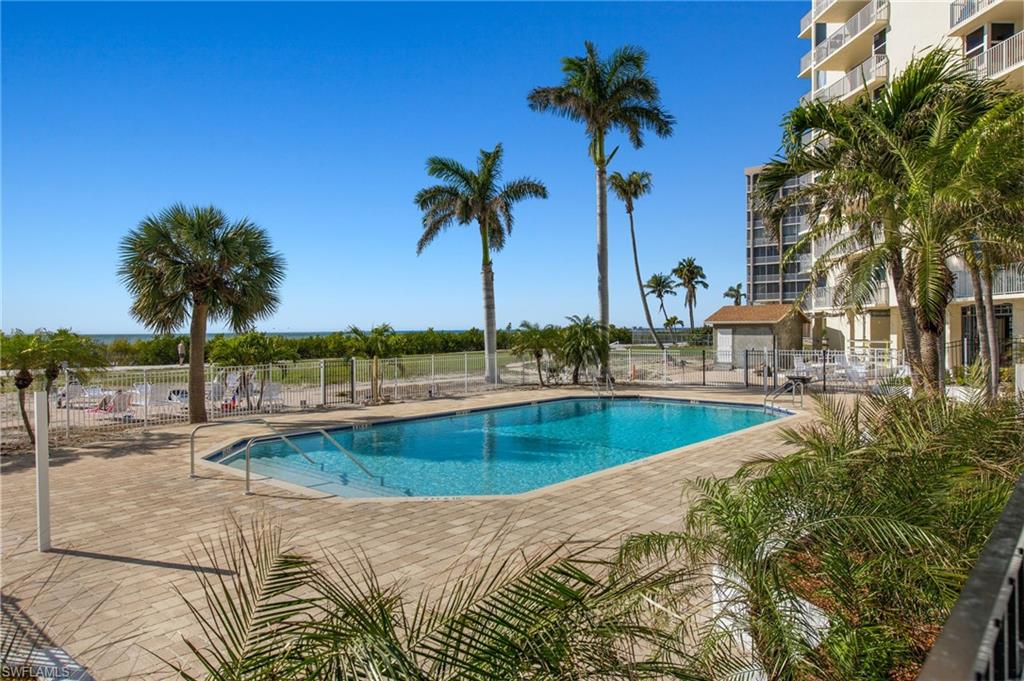 7330 Estero Blvd # 401 Property Photo 24
