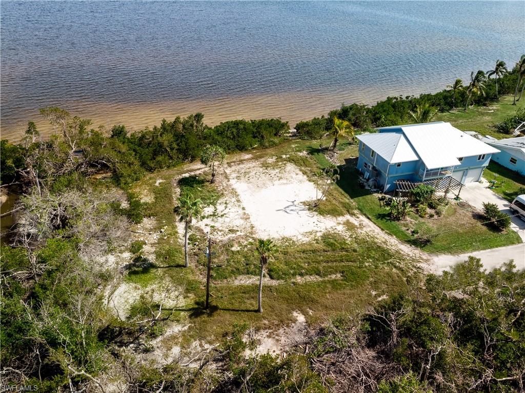 5966 Cove St Property Photo 14