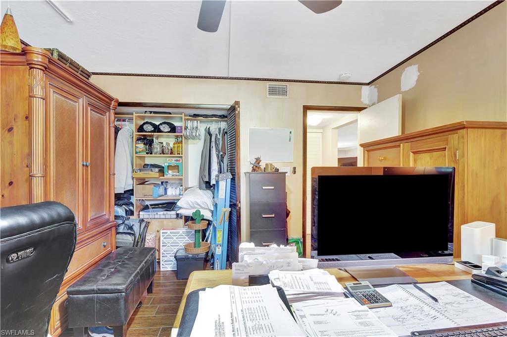 9395 Pennsylvania Ave # 2 Property Photo 17