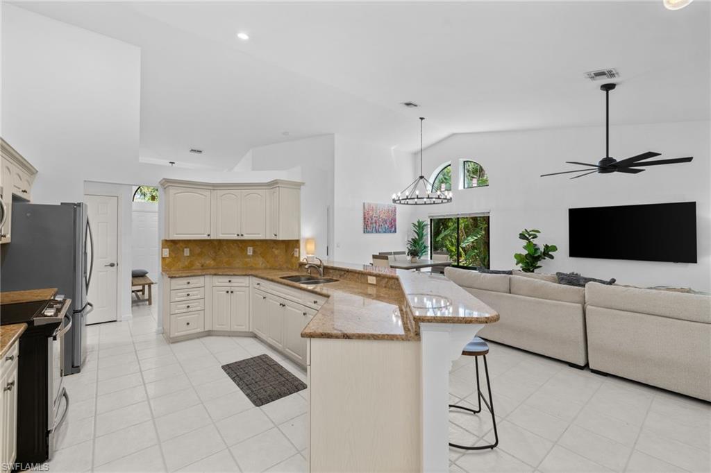 7735 Citrus Hill Ln Property Photo 17