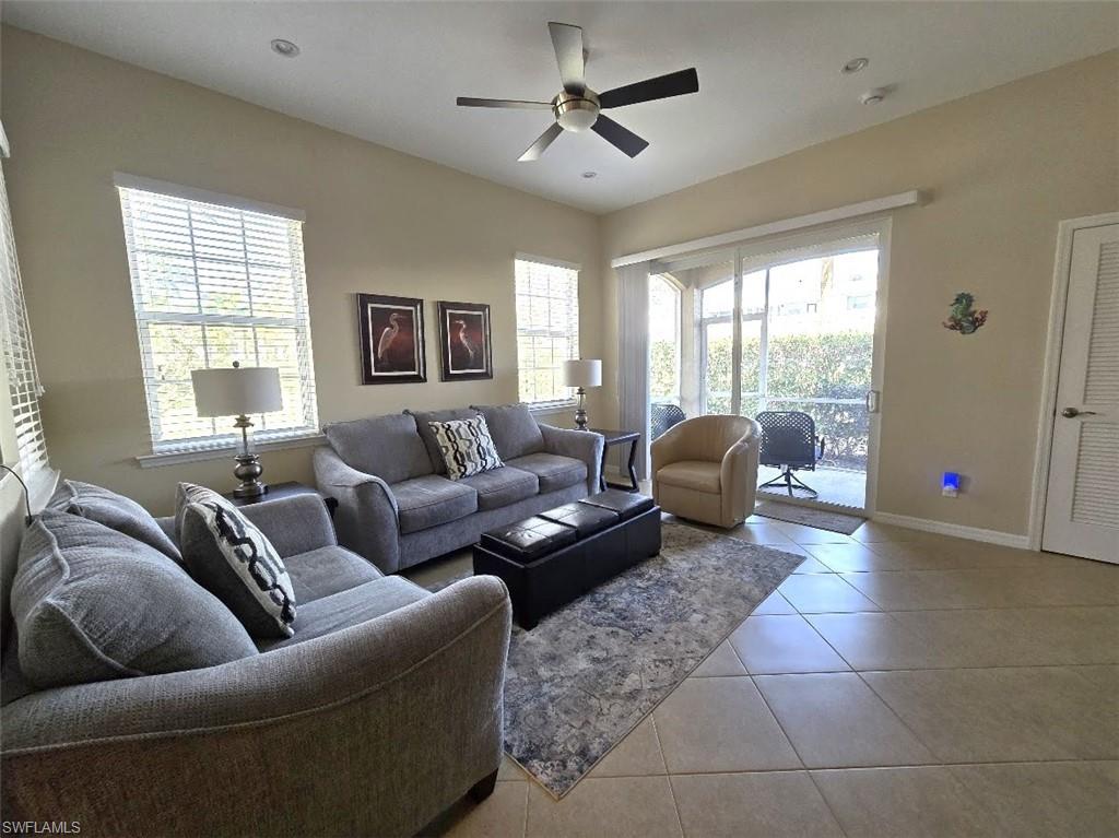 8541 Oakshade Cir # 101 Property Photo 4