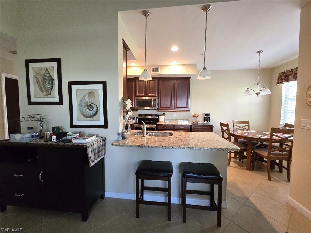 8541 Oakshade Cir # 101 Property Photo 7