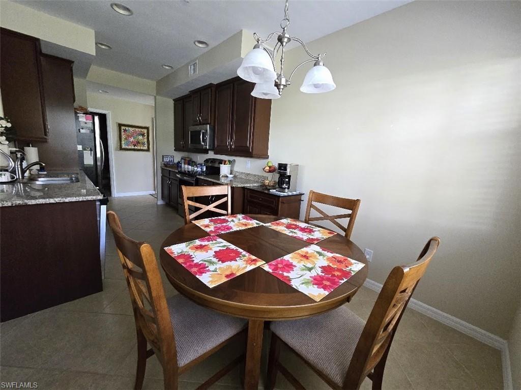 8541 Oakshade Cir # 101 Property Photo 11