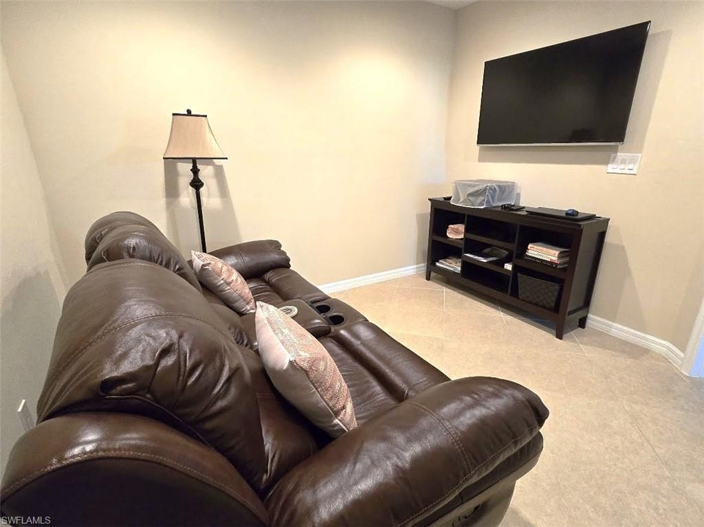 8541 Oakshade Cir # 101 Property Photo 20