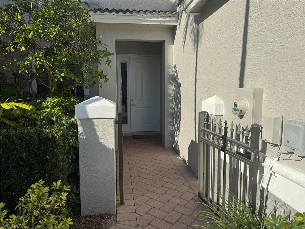 15091 Summit Place Cir # 376 Property Photo 2