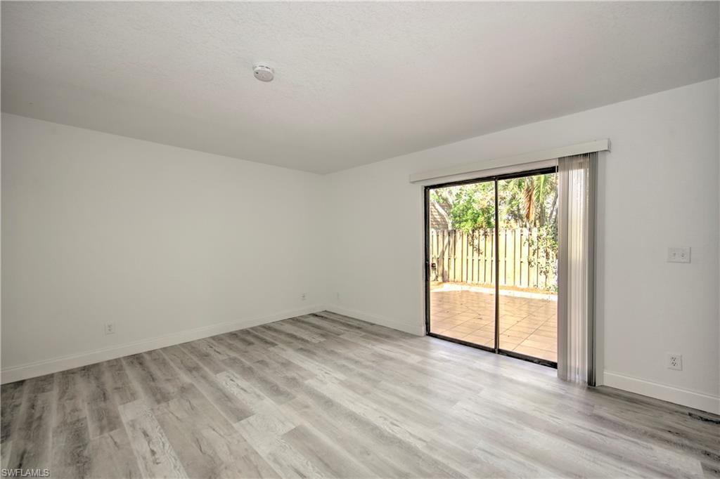 1442 Park Shore Cir # 4 Property Photo 8