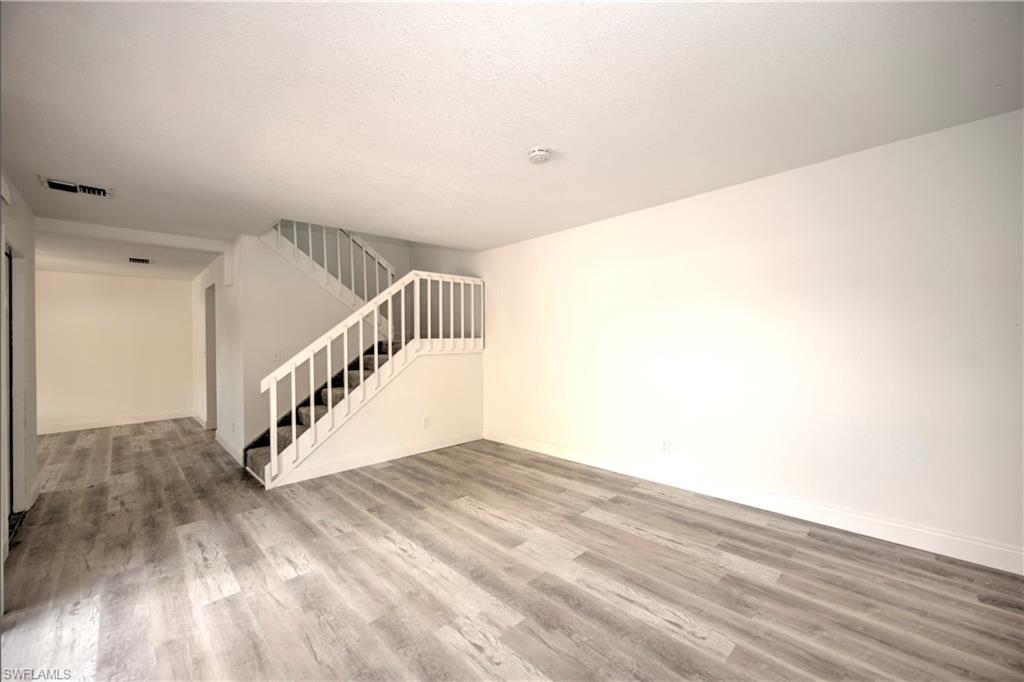 1442 Park Shore Cir # 4 Property Photo 9