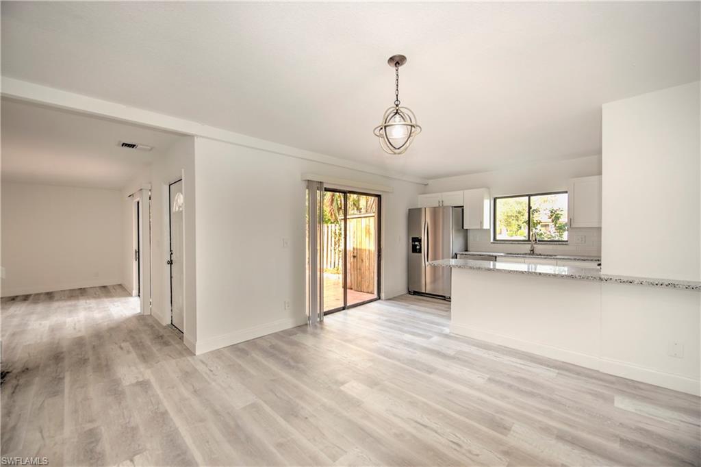 1442 Park Shore Cir # 4 Property Photo 13