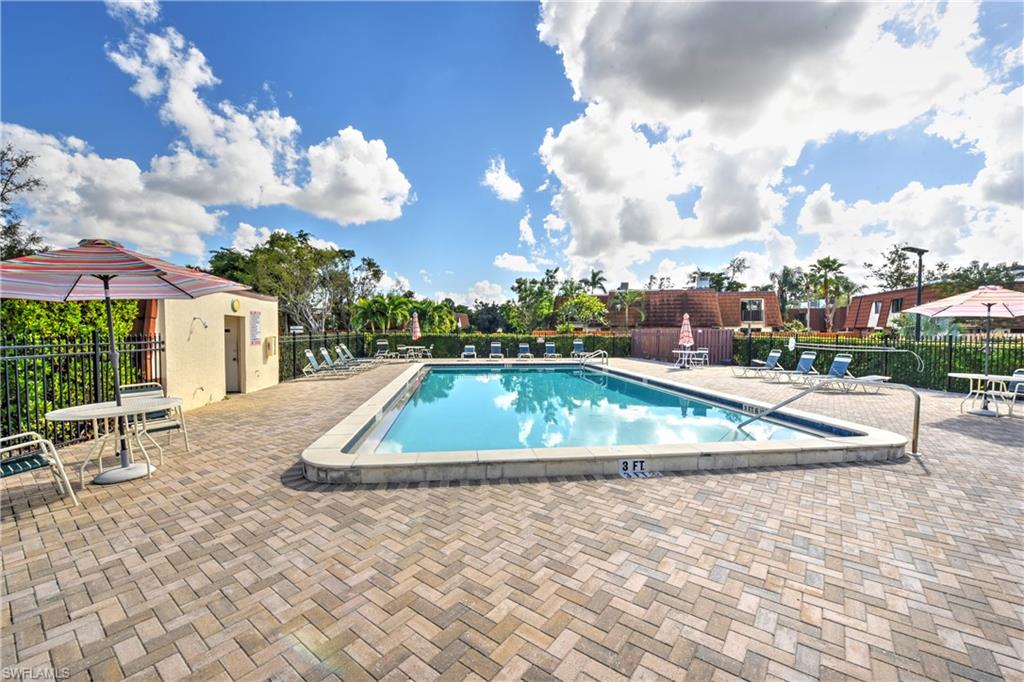 1442 Park Shore Cir # 4 Property Photo 31