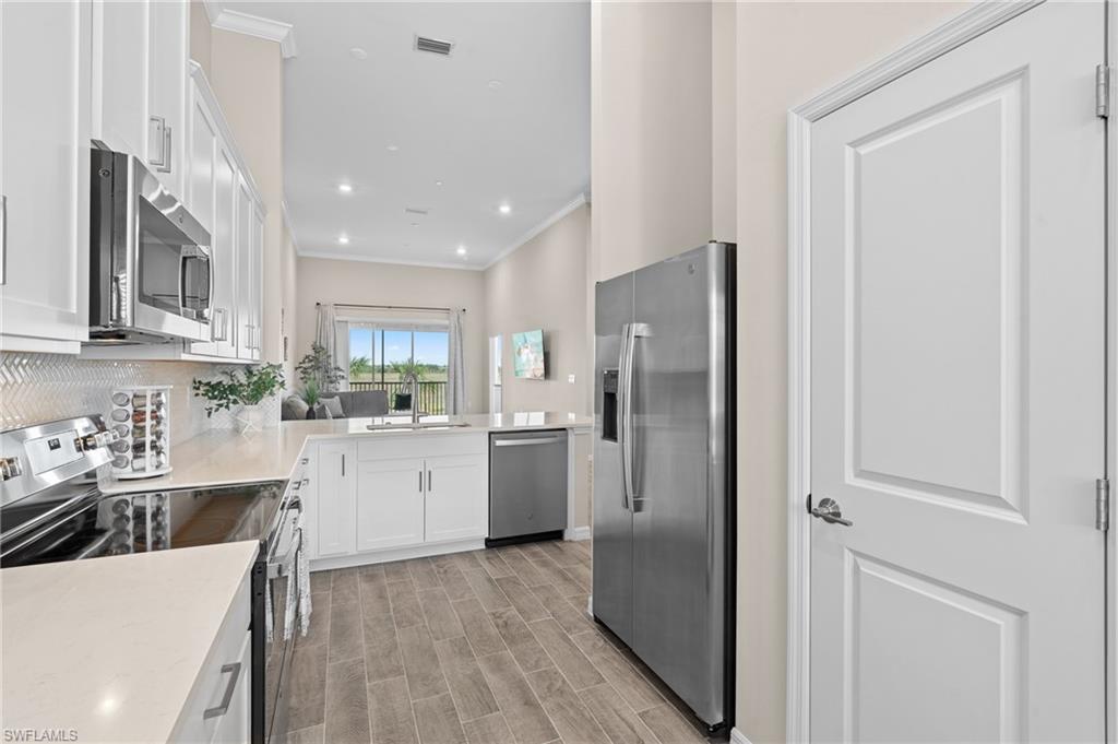 11841 Venetian Lagoon Dr # 202 Property Photo 6
