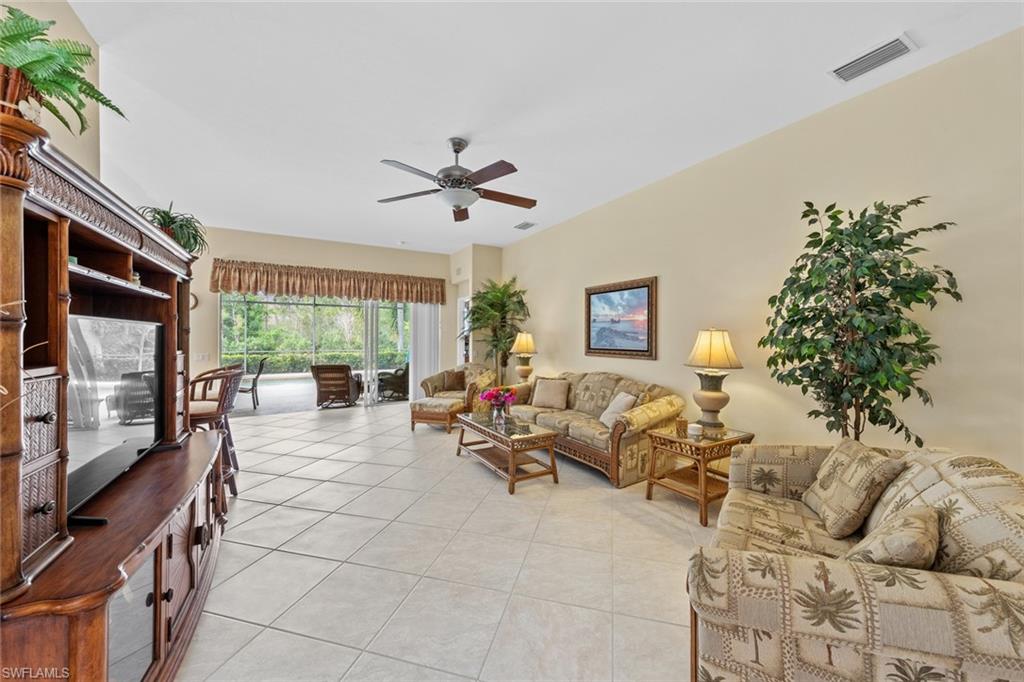 9982 Horse Creek Rd Property Photo 10