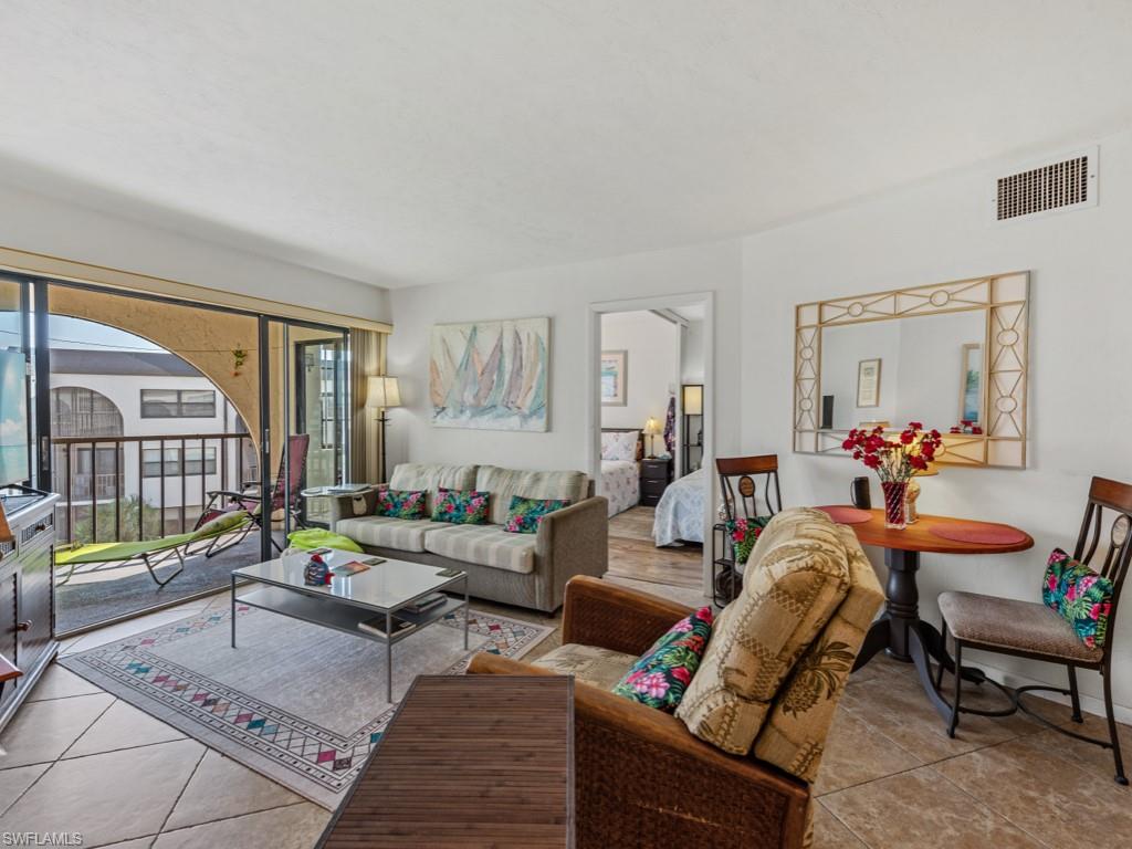 1027 Anglers Cv # B501 Property Photo 5