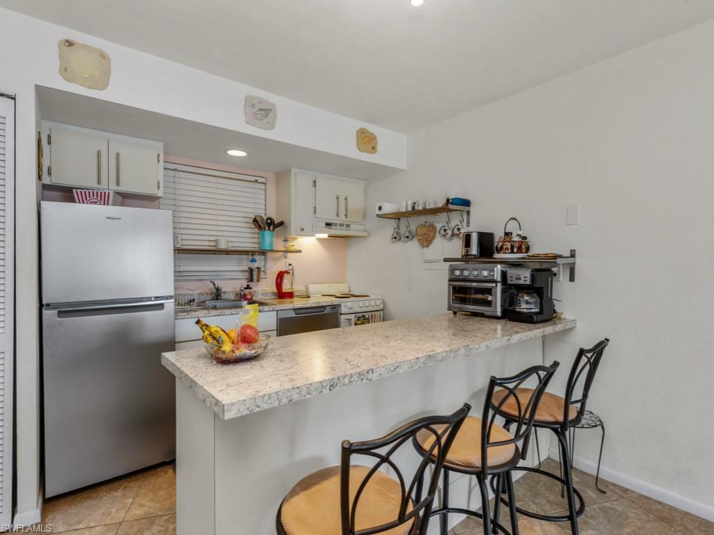 1027 Anglers Cv # B501 Property Photo 7