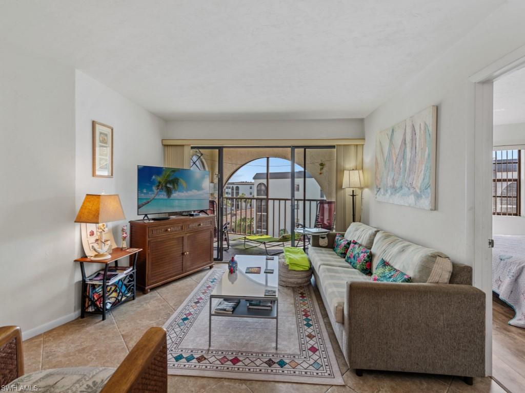 1027 Anglers Cv # B501 Property Photo 8
