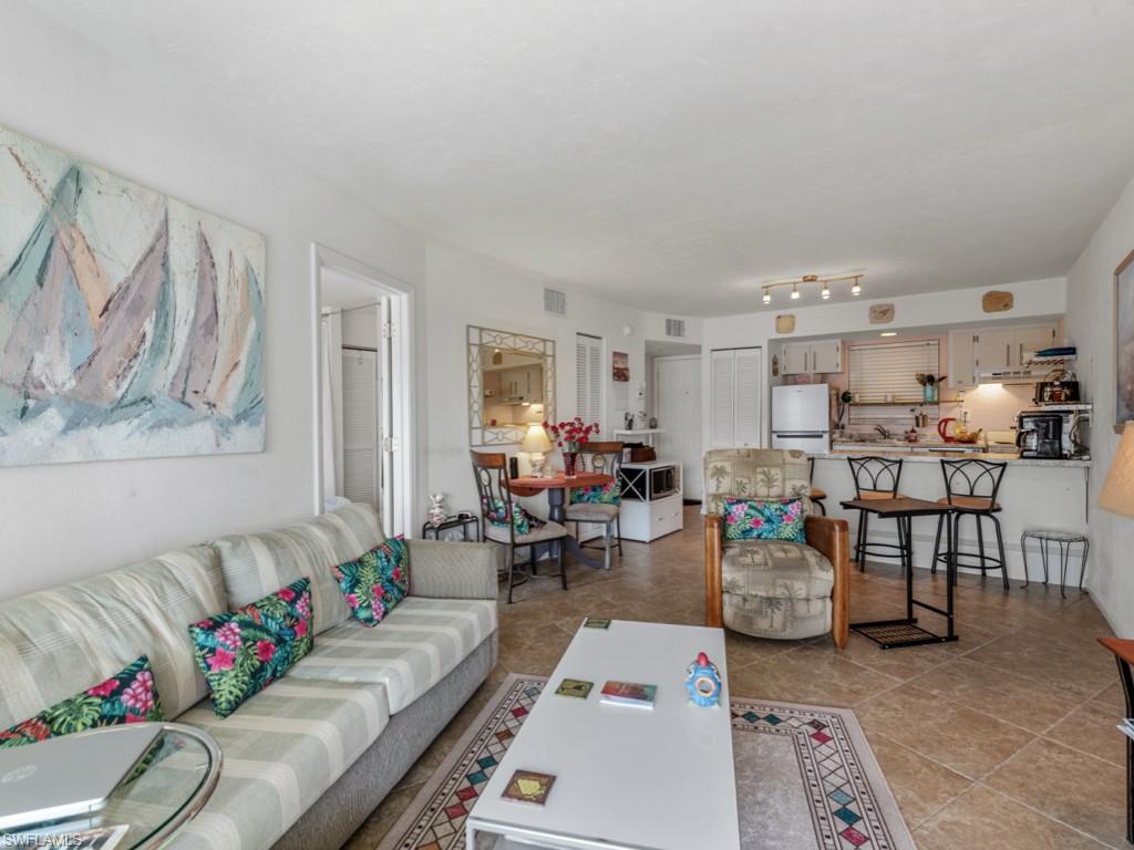 1027 Anglers Cv # B501 Property Photo 10
