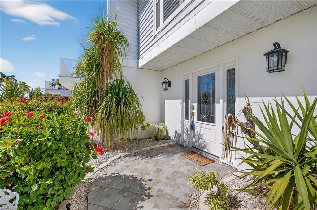 12130 Siesta Dr Property Photo 3