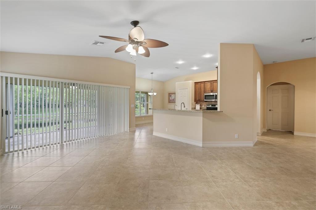 8423 Hollow Brook Cir Property Photo 3