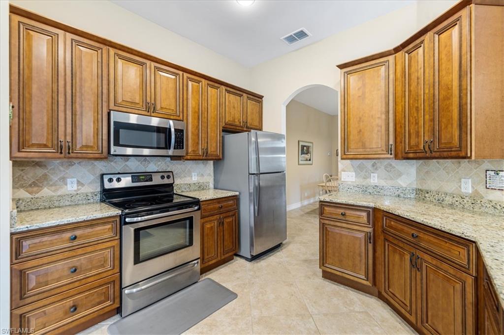 8423 Hollow Brook Cir Property Photo 7