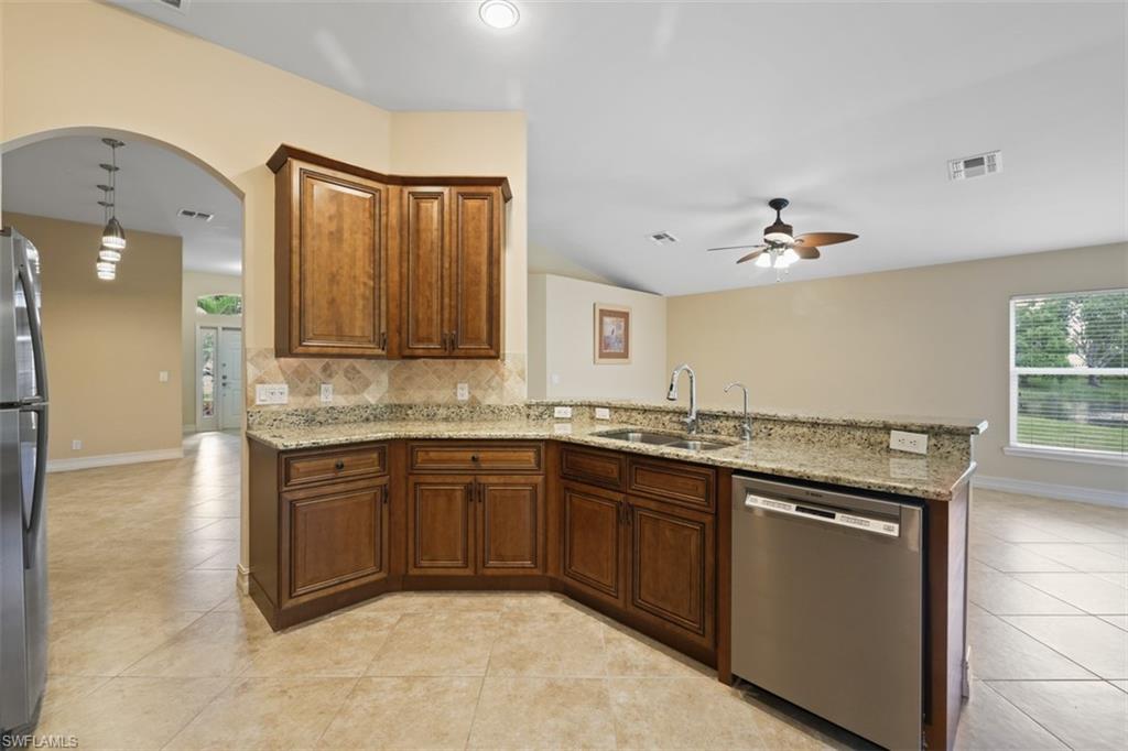 8423 Hollow Brook Cir Property Photo 8
