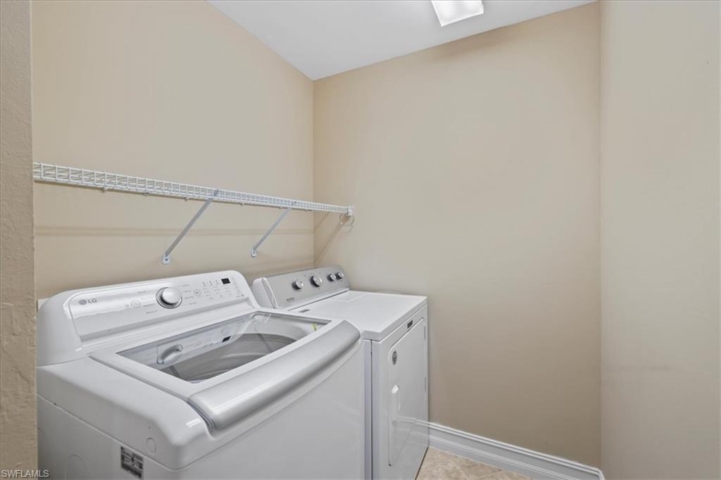 8423 Hollow Brook Cir Property Photo 17