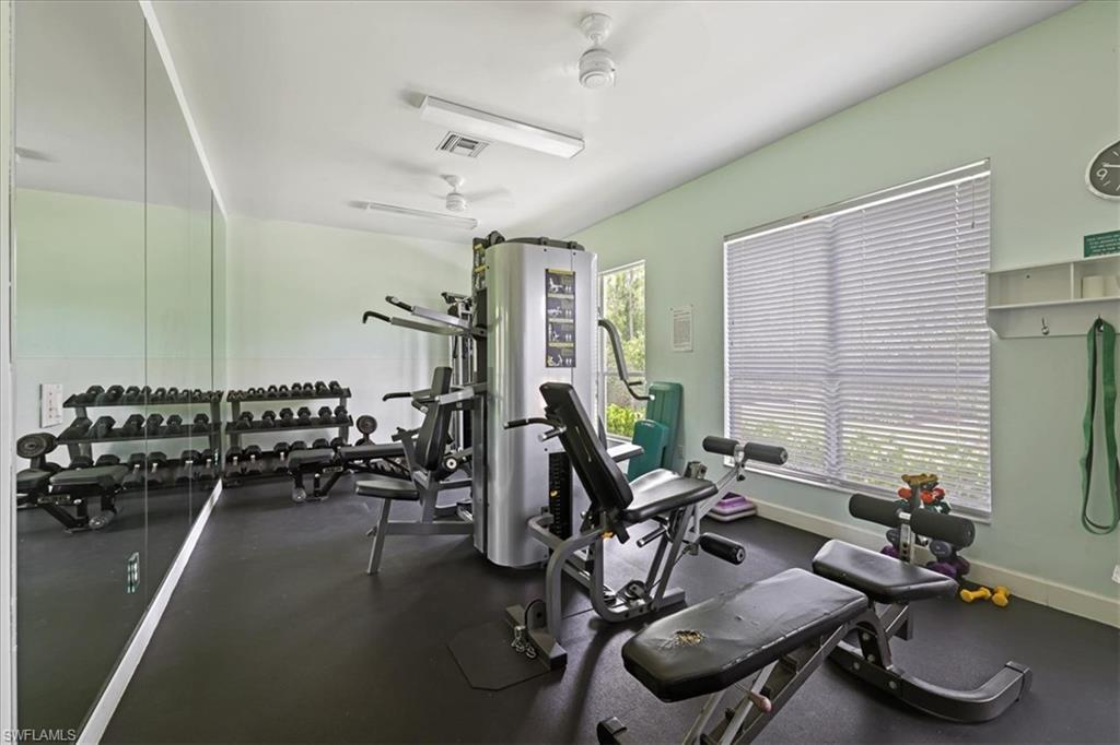 8423 Hollow Brook Cir Property Photo 46