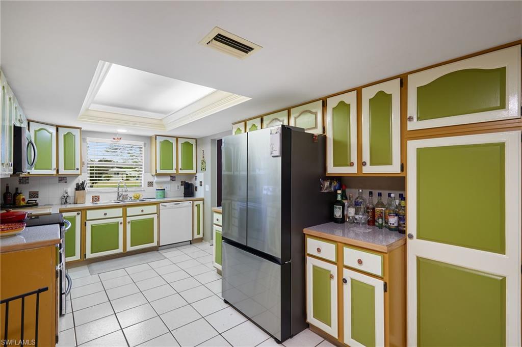 5652 Bolla Ct Se Property Photo 7