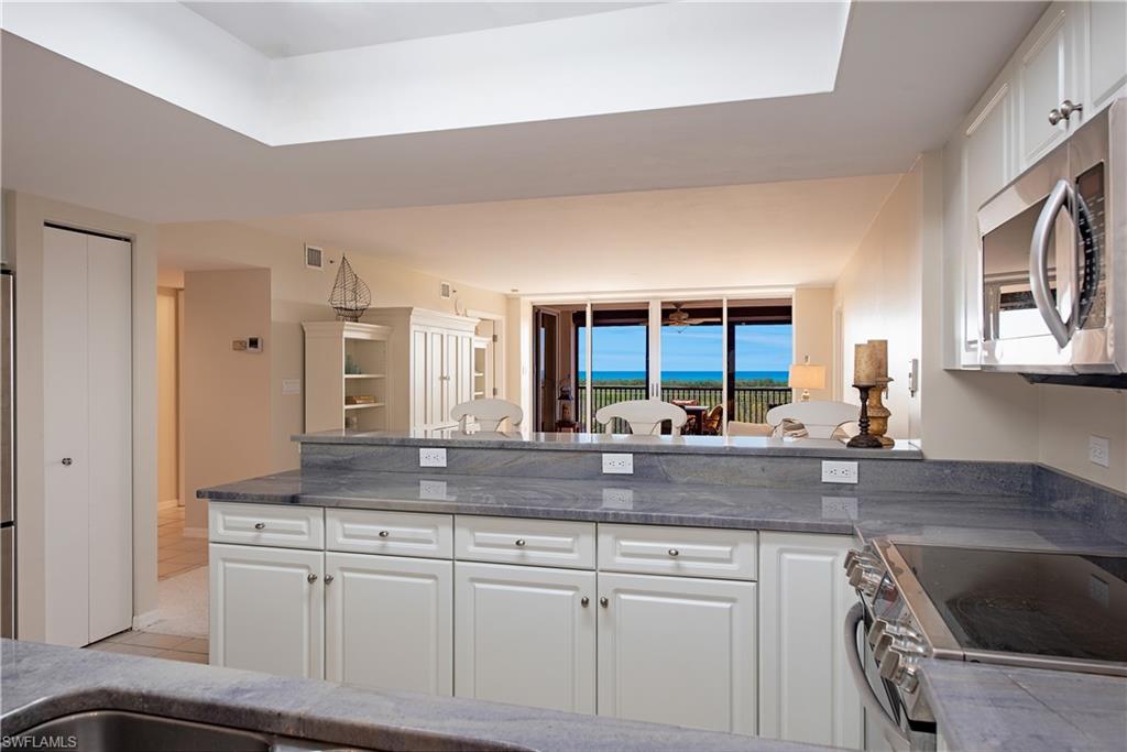 6825 Grenadier Blvd # 503 Property Photo 6