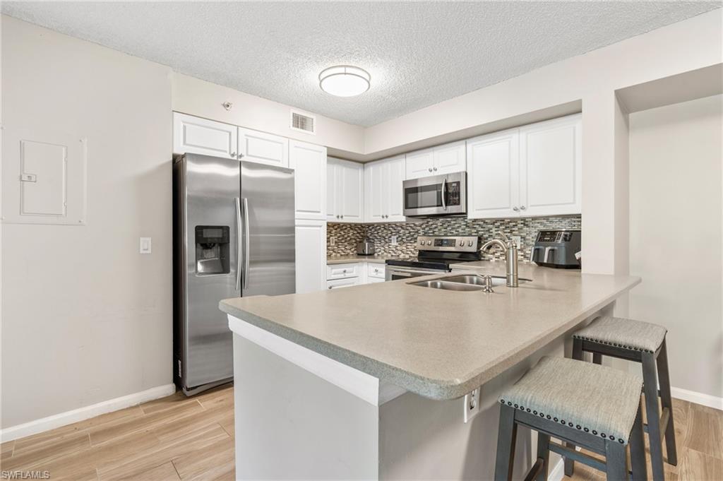 1150 Wildwood Lakes Blvd # 203 Property Photo 6