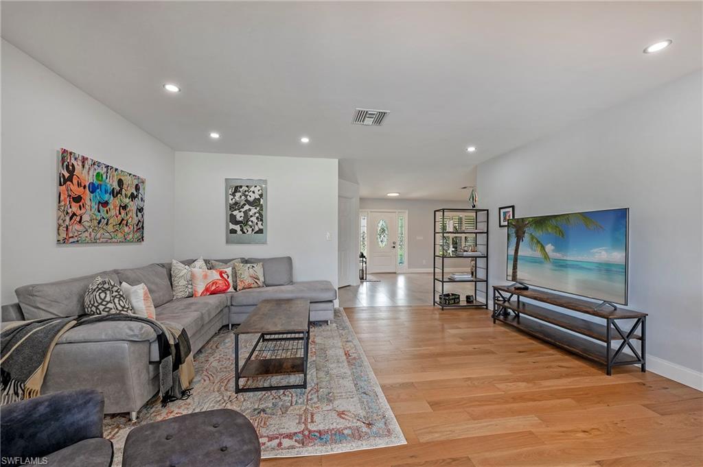 251 Torrey Pines Point Property Photo 14