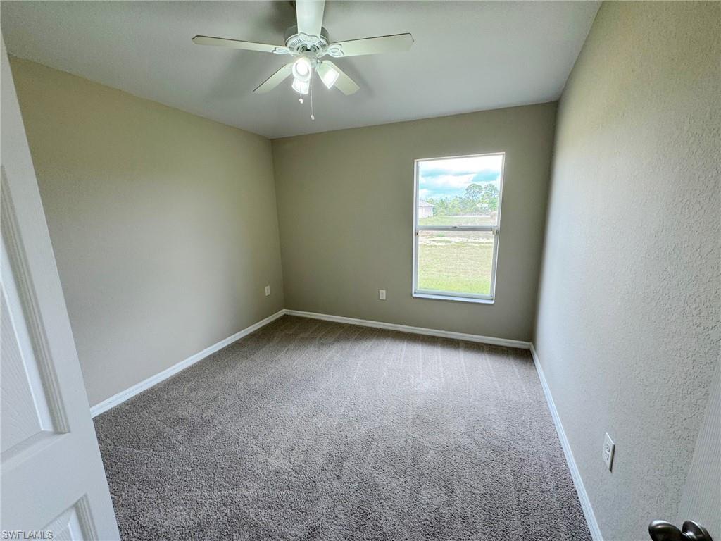 5048 Benton St Property Photo 2