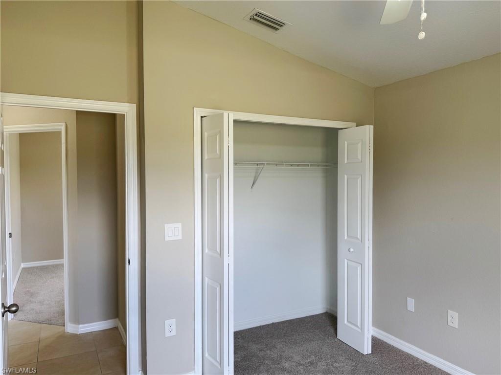 5048 Benton St Property Photo 3