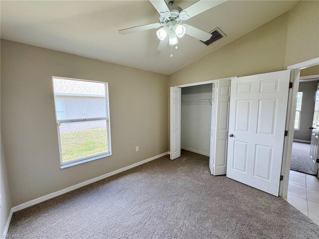 5048 Benton St Property Photo 5