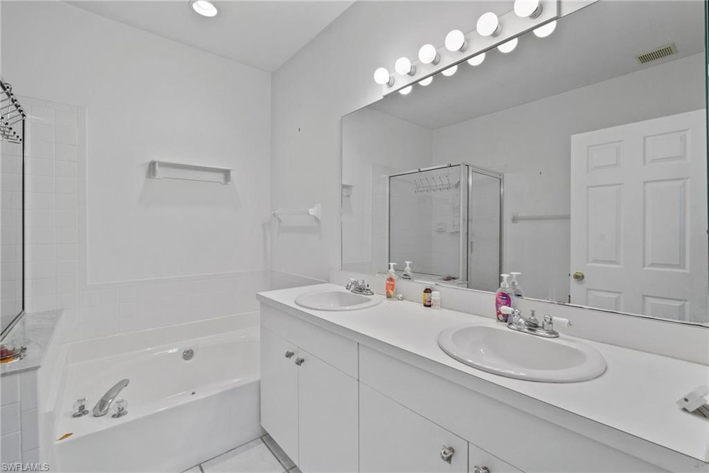 22977 Lone Oak Dr Property Photo 13
