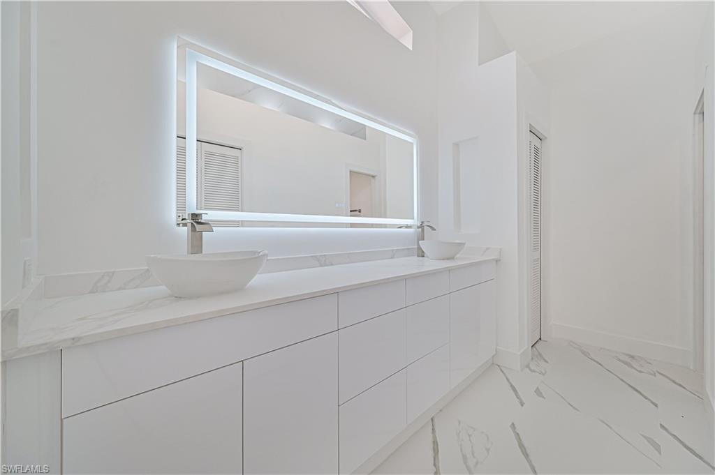 3832 Sabal Springs Blvd Property Photo 19