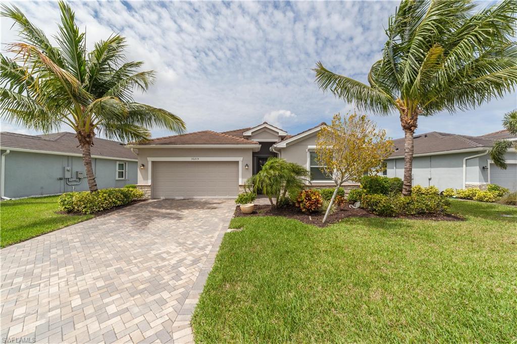 16215 Bonita Landing Cir Property Photo 2