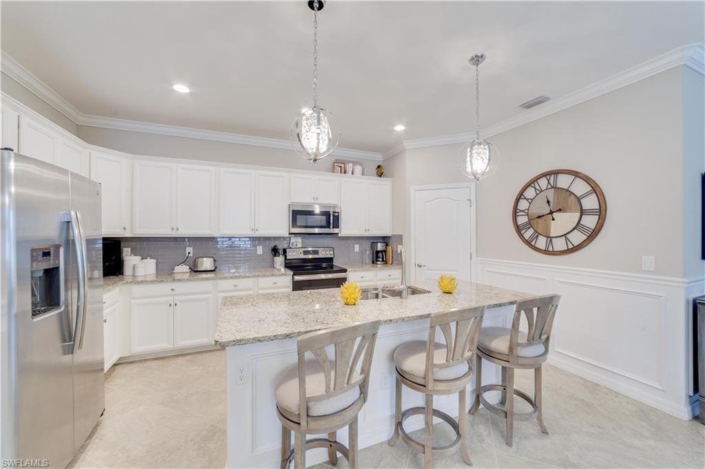 16215 Bonita Landing Cir Property Photo 8