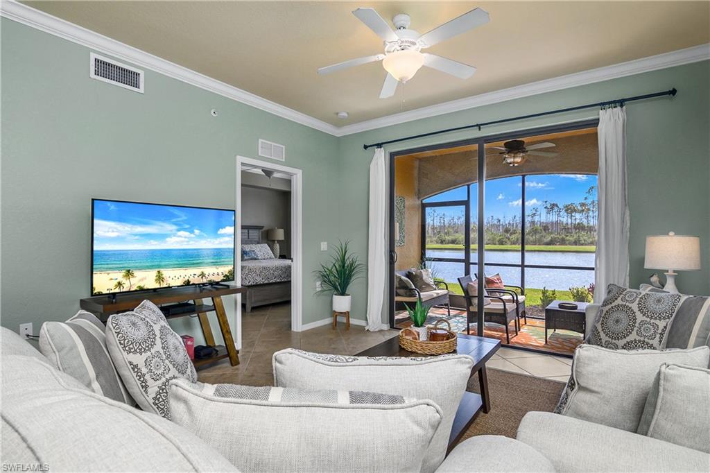 9723 Acqua Ct # 315 Property Photo 6