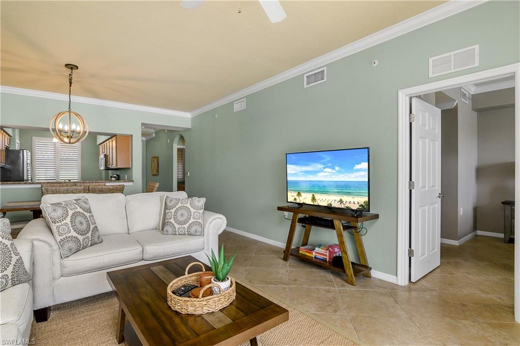9723 Acqua Ct # 315 Property Photo 7