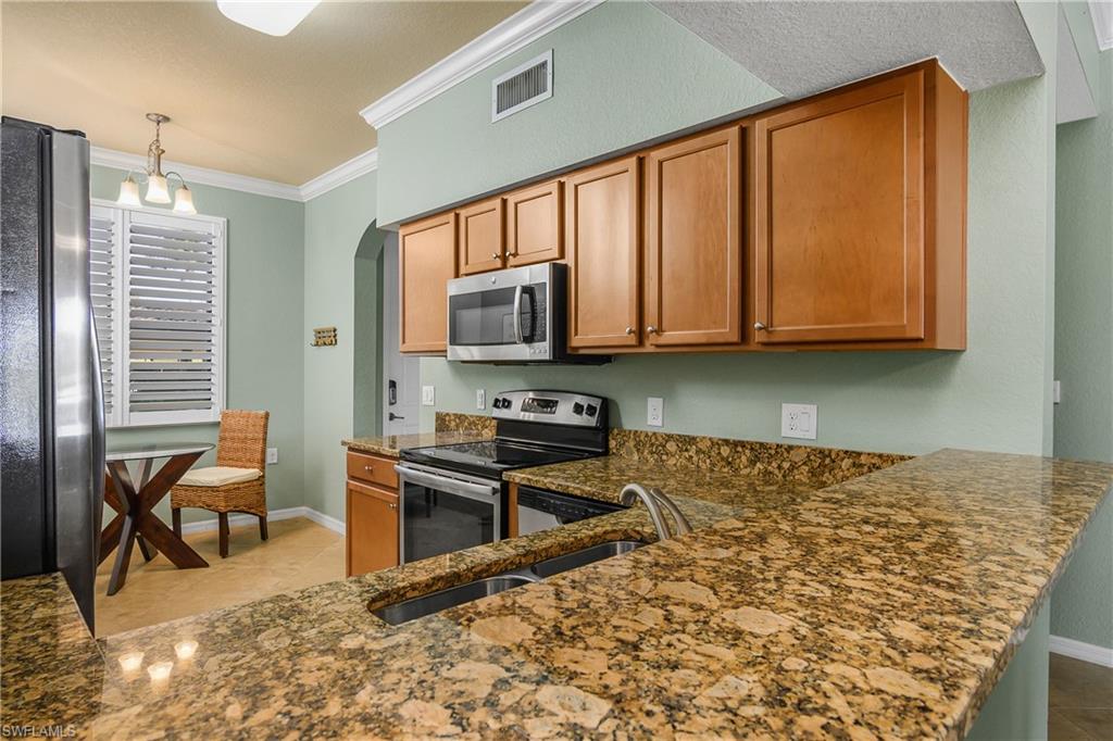 9723 Acqua Ct # 315 Property Photo 10