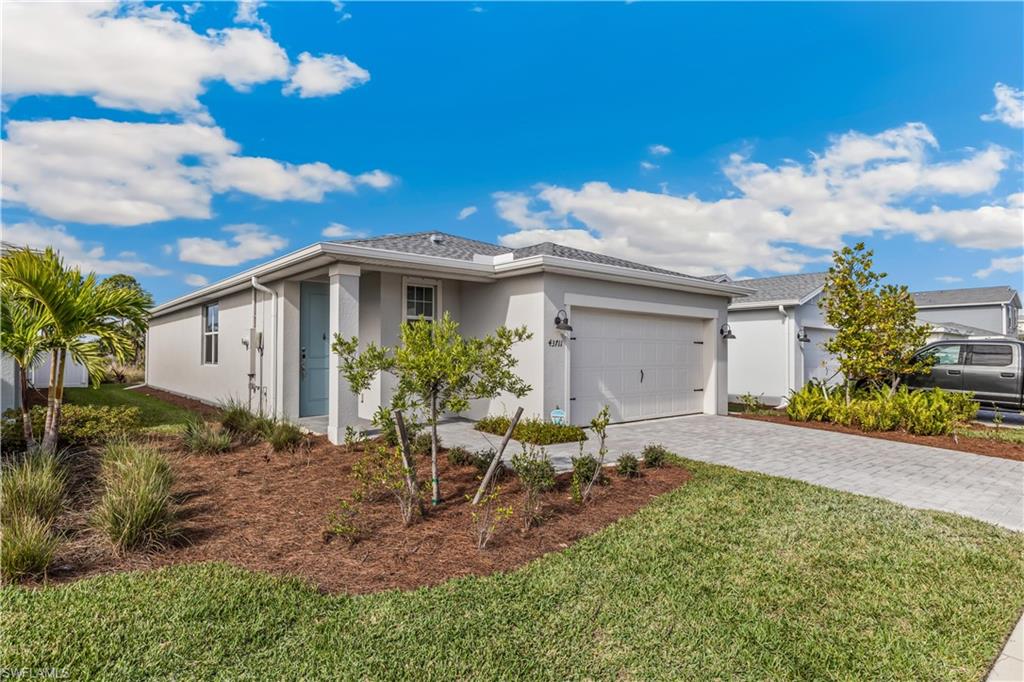 43711 Cattleman Dr Property Photo