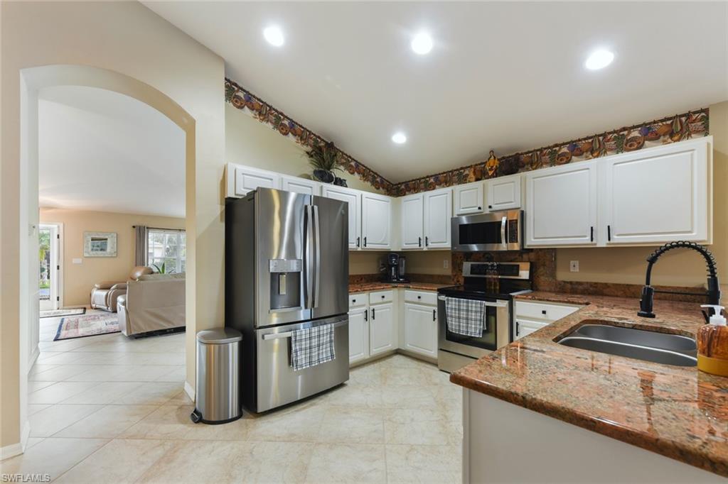 15773 Beachcomber Ave Property Photo 12