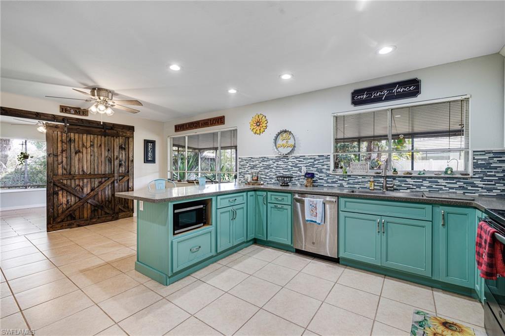 4544 Springview Cir Property Photo 13